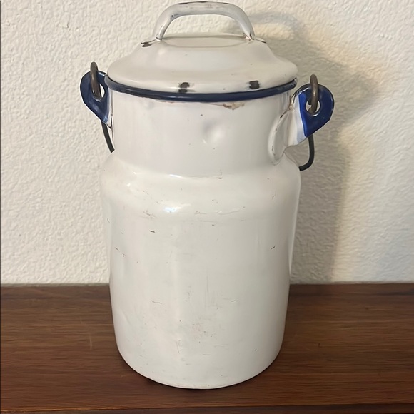 Vintage White Enamel Milk Can with Blue Accents - Picture 4 of 7